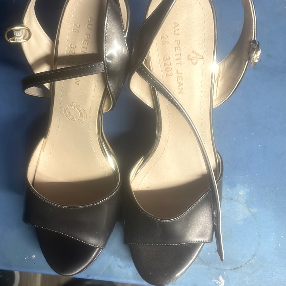 Never worn womens heels